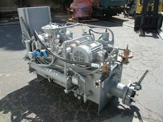 Continental Hydraulic #PVR50-42A15, hydraulic pumps, (2) 10 HP pumps, (1) 5 HP pump, controls, valves & heat - Image 5
