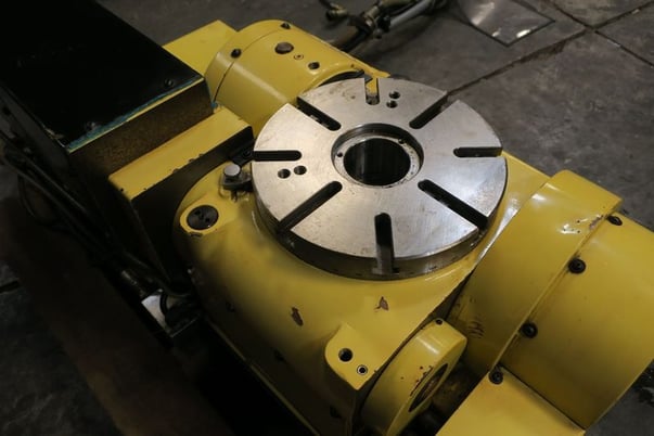 9" Nikken #5AX-230 FA 4th & 5th Axis 9" diameter rotary table, 35 pin connectors, 2005 - Image 2