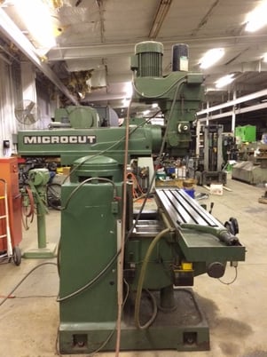 Willis Microcut #500VS, vertical mill, 59" x11.8" table, 4 HP, 60-3600 RPM, Acu-Rite 3-Axis digital read out - Image 3