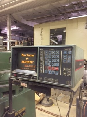Willis Microcut #500VS, vertical mill, 59" x11.8" table, 4 HP, 60-3600 RPM, Acu-Rite 3-Axis digital read out - Image 4