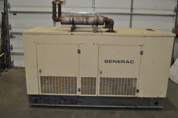 30 KVA Generac #96A05855S, Natural or LP gas generator, 1 phase, 60 Hz, 120/240 Volts, 208 hours - Image 2