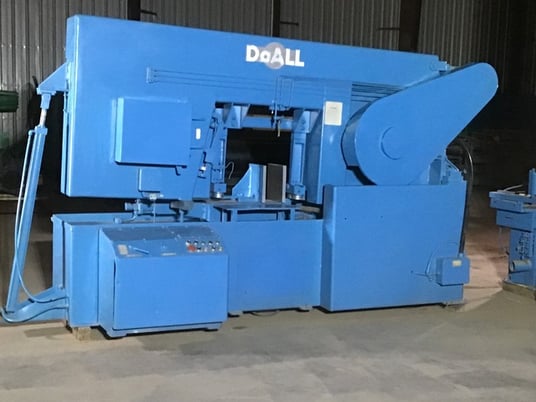 23" x 23" DoAll #C-21620, horizontal bandsaw, 60-300 FPM, 36" wheel diameter, adjustable hydraulic feed - Image 1