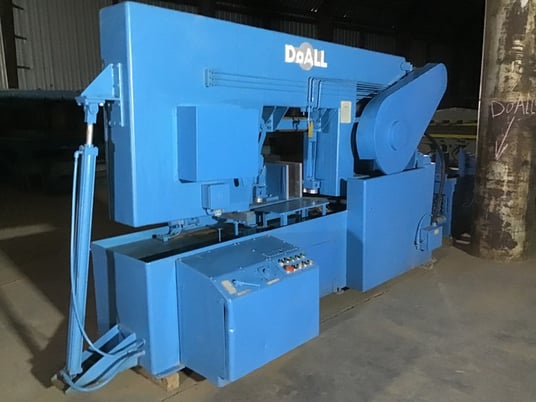 23" x 23" DoAll #C-21620, horizontal bandsaw, 60-300 FPM, 36" wheel diameter, adjustable hydraulic feed - Image 2