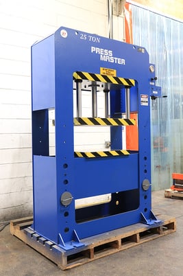 25 Ton, Press master #20x24, 4-post hydraulic press, pressure gauge / regulator, #153073 - Image 3