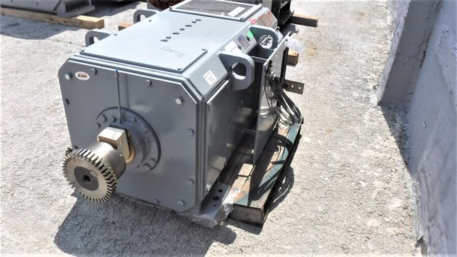 300 HP 900 RPM General Electric, Frame 6058, DPFVBB, 500 VA, 300/150 VF - Image 3