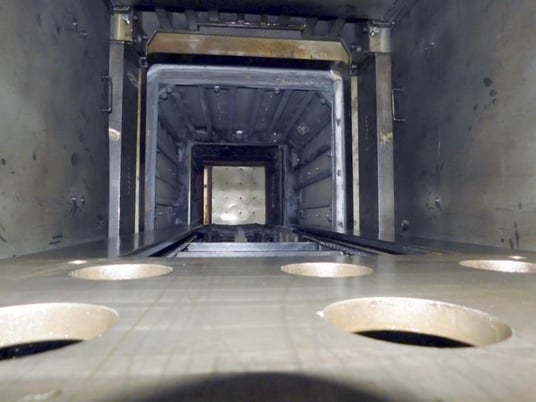 36" width x 48" D x 32" H Seco Warwick, vacuum carburizing furnace w/quench, gas fired, 2300&deg;F - Image 9