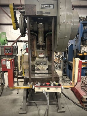 80 Ton, South Bend Johnson #80FW-AC, 4" stroke, 15" Shut Height, 36" x24" bed, 87-175 SPM, 1981 - Image 6