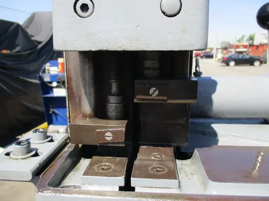 Struers / Discotom Metallurgical Saw with Coolant Pump - Image 7