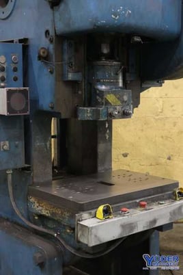 60 Ton, Bliss #C-60, OBI press, 3" stroke, 5 HP, 100 SPM, air clutch & brake, #73280 - Image 2