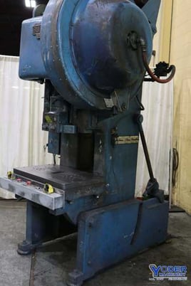60 Ton, Bliss #C-60, OBI press, 3" stroke, 5 HP, 100 SPM, air clutch & brake, #73280 - Image 5