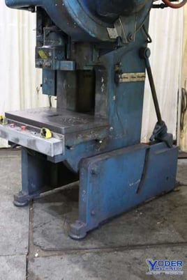 60 Ton, Bliss #C-60, OBI press, 3" stroke, 5 HP, 100 SPM, air clutch & brake, #73280 - Image 6