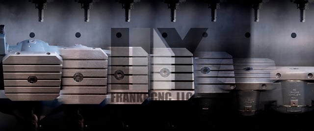 DMG, Mori #HSC-55 linear, 60 automatic tool changer, 17.7" X, 13.8" Y, 15.7" Z, 28000 RPM, 5-Axis, HH iTNC - Image 2