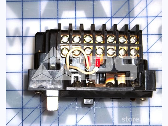 ITE 125 Volts DC Control Relay Assembly For K-line Red - Image 2