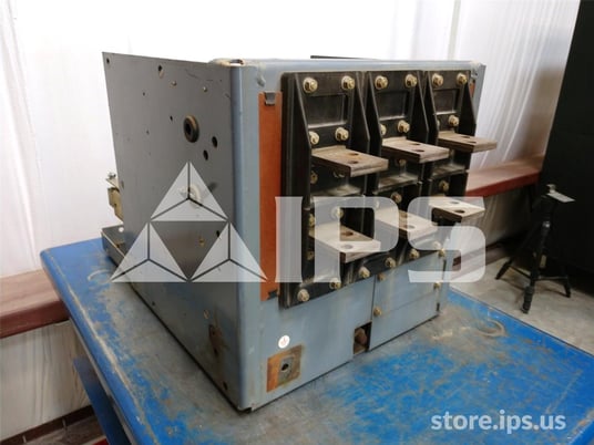 800 Amps Sylvania Drawout Substructure For Sspb, Manually Or Electrically Operated Breaker - Image 2