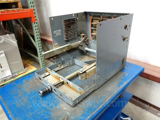 800 Amps Sylvania Drawout Substructure For Sspb, Manually Or Electrically Operated Breaker - Image 7