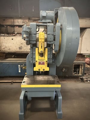 60 Ton, Rousselle #6, OBI press, 4" stroke, 12.5" Shut Height, 3.5"adj., 110 SPM,air clutch & brake, 1968 - Image 2