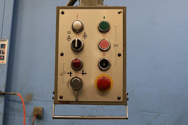 12" width x 12" H x 19" D Napco #5851, electric, 482&deg;F, 110 V., 1000 watt, vacuum post, #1012 - Image 4