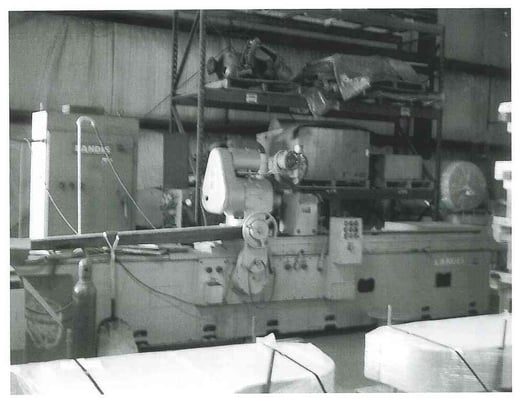 24" x 96" Landis #3RH, roll grinder, automatic infeed, 4-jaw 18" chuck, Bijur lube, coolant - Image 7