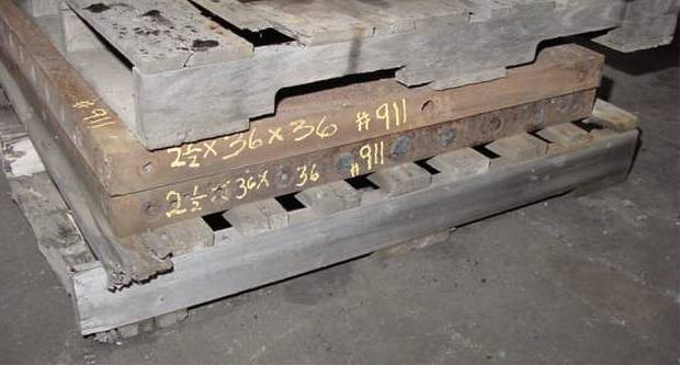 36" X 36" X 2.5" Steam/oil Platen (qty 2) - Image 1