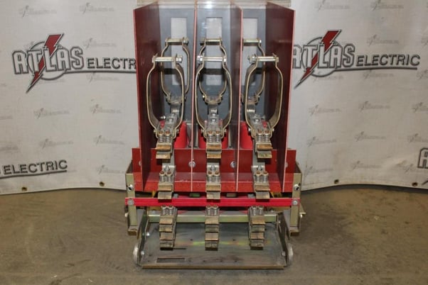 Toshiba, DF-41SM120, 400 amp 5000 Volts, drawout unit (2 available) - Image 2