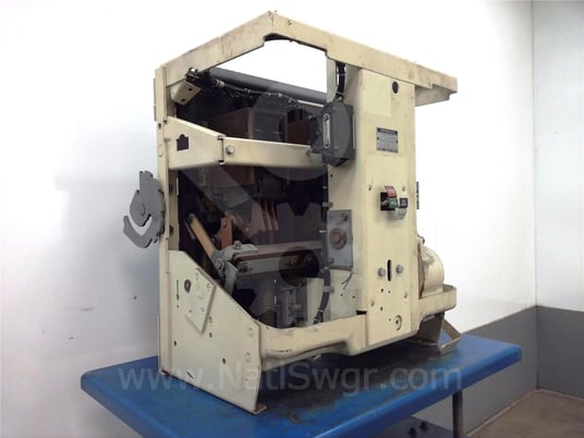 3000 Amps GE Ak-2-75-3 Eo/do (ak-2-75) 115 Volts AC Control, 230 Volts AC Trip - Image 7