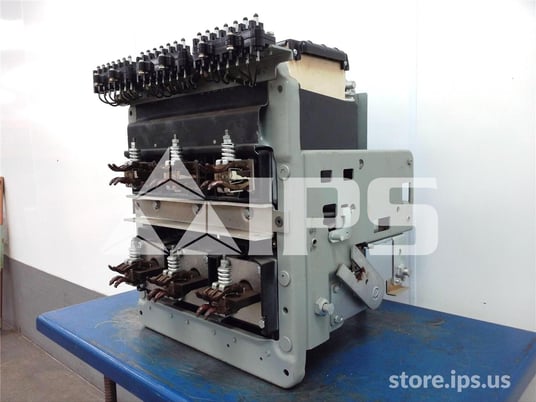 800 Amps GE Akr-5ae-30 Eo/do Unused Surplus (akr-_a-30) 125 Volts DC Control, Sst Li, 300 Amps Ct, Bell Alarm - Image 3