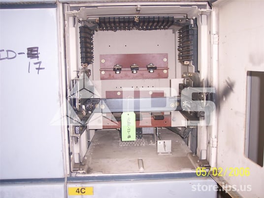 4000 Amps GE Akd-5 Fused Indoor Switchgear 4-600 Amps Feeder - Image 2