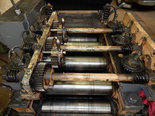12" x .156" Littell, 3 over 4 straightener, entry pinch, control arm, 3 HP - Image 4