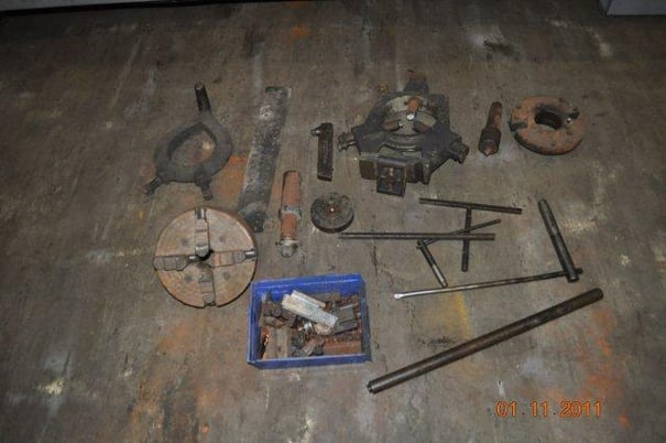 17" x 120" Clausing #7-17-120, engine lathe3 & 4-jaw chuck,inch/metric,Steady Rest,tailstock - Image 2