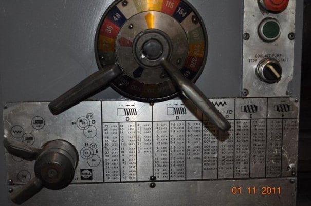 17" x 120" Clausing #7-17-120, engine lathe3 & 4-jaw chuck,inch/metric,Steady Rest,tailstock - Image 4