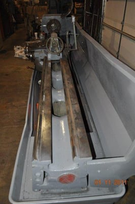 17" x 120" Clausing #7-17-120, engine lathe3 & 4-jaw chuck,inch/metric,Steady Rest,tailstock - Image 7