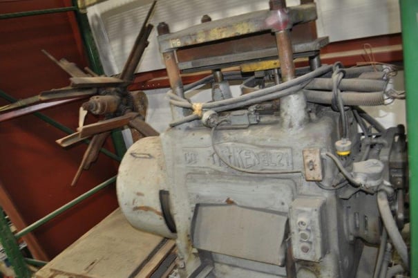 18 Ton, Tishken #CB8L2L, 4-post cut-off press, 2 stroke, air clutch & brake, 1963 - Image 5