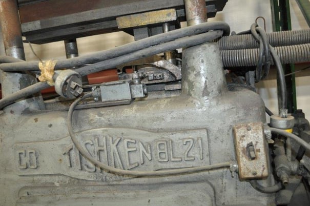 18 Ton, Tishken #CB8L2L, 4-post cut-off press, 2 stroke, air clutch & brake, 1963 - Image 6