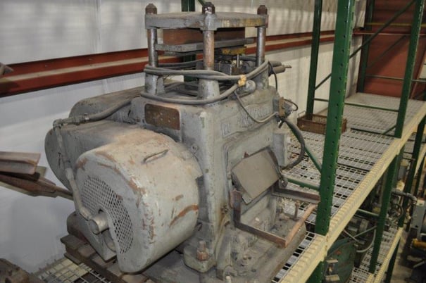 18 Ton, Tishken #CB8L2L, 4-post cut-off press, 2 stroke, air clutch & brake, 1963 - Image 8