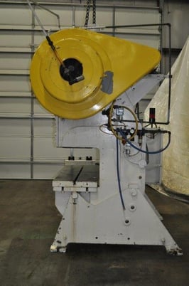 60 Ton, Johnson #G2-60-56-22, gap frame press, 4" stroke, 15" Shut Height,air clutch, 100 SPM, 1965 - Image 6