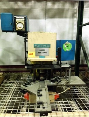 2 Ton, Denison, hydraulic press, 8 station rotary table, 7" stroke, 11" daylight, 1967 - Image 1