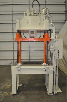 30 Ton, B &T #Rapid-Press, 4-post hydraulic press, 18" stroke, 26" daylight, 47-1/4"x28"bed - Image 1