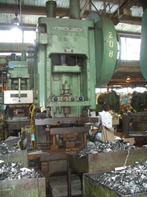 90 Ton, Minster #8, OBI press, 6" stroke, 16" Shut Height, 4" ram adj., 37 SPM, air clutch & brake - Image 6