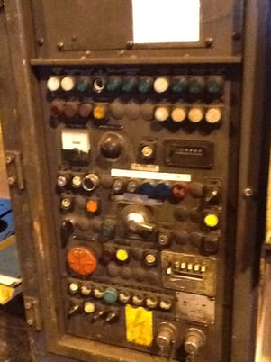 220 Ton, Komatsu #E2T-200N, straight side double crank press, 15.7" stroke, 25.5" Shut Height, air clutch & - Image 3