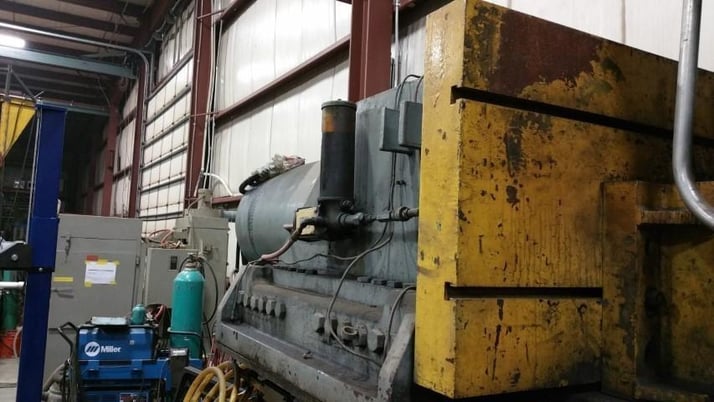 500 Ton, Pacific #500BD, hydraulic bulldozer, 16'-3" bed length, 19' overall length, 42"-60"-78" open - Image 4