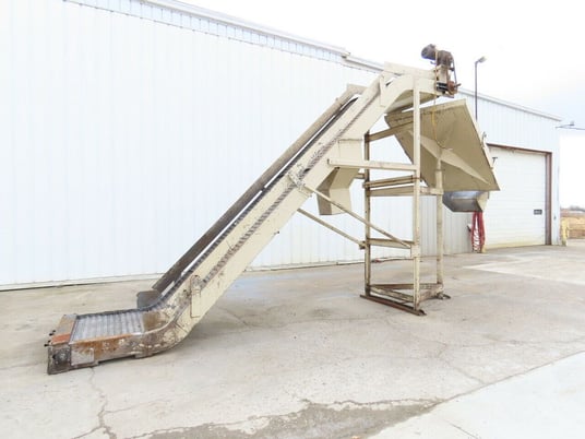 32" x 3.6' Wardcraft incline chip conveyor 45 deg .75 HP, 13 FPM, 141" discharge - Image 3