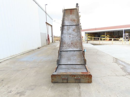 32" x 3.6' Wardcraft incline chip conveyor 45 deg .75 HP, 13 FPM, 141" discharge - Image 8