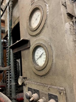 150 Ton, Dake #18-467, 4-post downacting hydraulic spotting press, 24" stroke, 60" shut height - Image 9