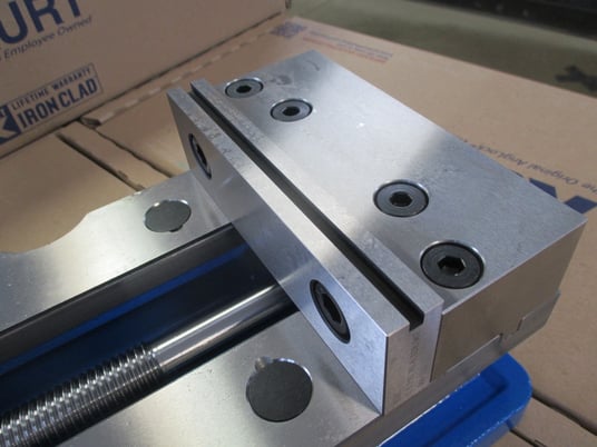 NEW Kurt #DX6, 6" Milling Machine Vise - Image 3