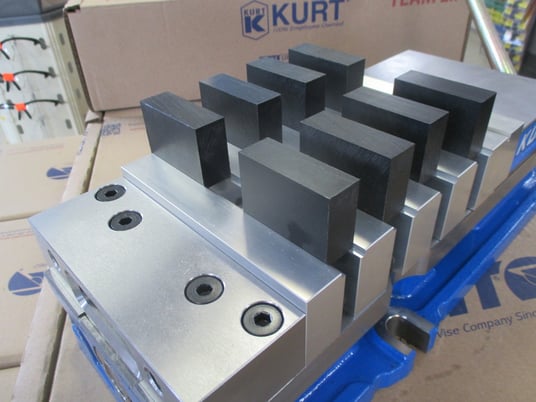 New & Unique 10-station parts holding system for Kurt 6" milling machine vises - Image 4