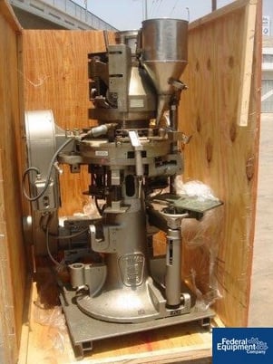 2.5 Ton, Stokes #BB2, rotary tablet press, 27 station, double sided, 5/8" max tablet diameter, 11/16" max - Image 1