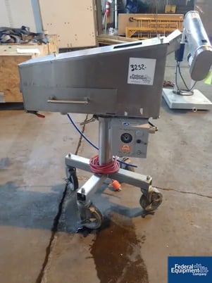 George Nutting, vibrating deduster, #3252-17 - Image 1