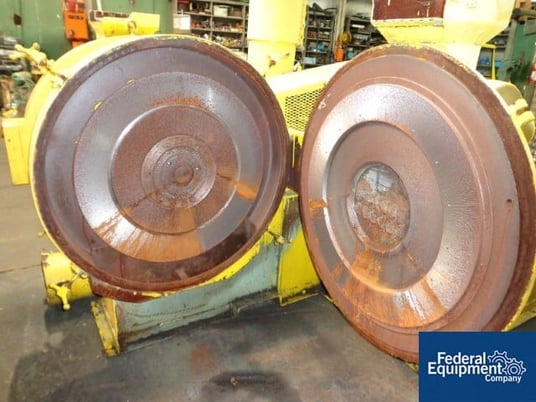 Wedco #DE-28, double sided dual disk pulverizing system, 28" diameter pulverizing disks, cyclone, tote dump - Image 2