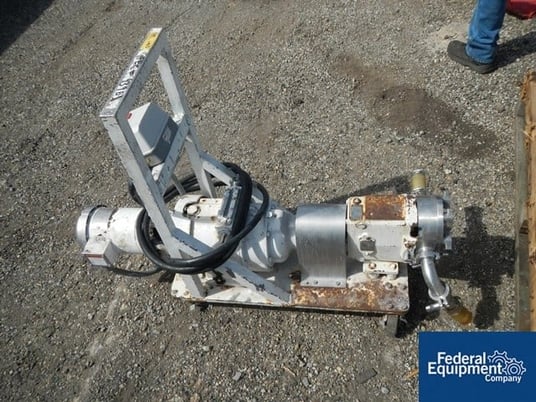 Waukesha #30, Stainless Steel rotary lobe, 1.5" inlet/outlet, portable base, 2 HP, 230/460 - Image 2