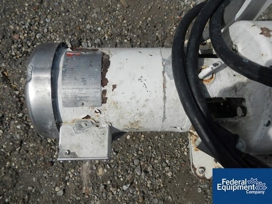 Waukesha #30, Stainless Steel rotary lobe, 1.5" inlet/outlet, portable base, 2 HP, 230/460 - Image 3